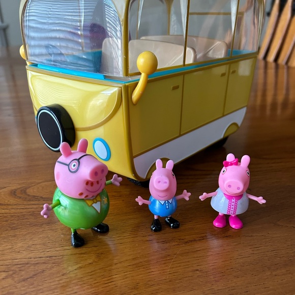 Peppa Pig RV Camper by Jazwares - Picture 1 of 11